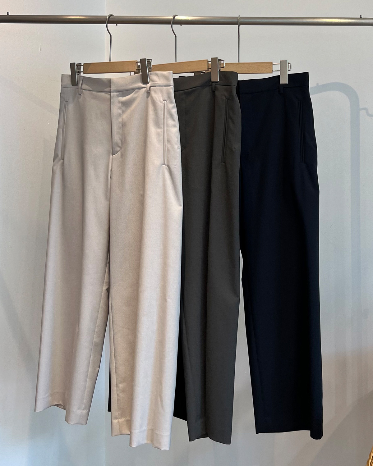 クロップドストレートパンツ