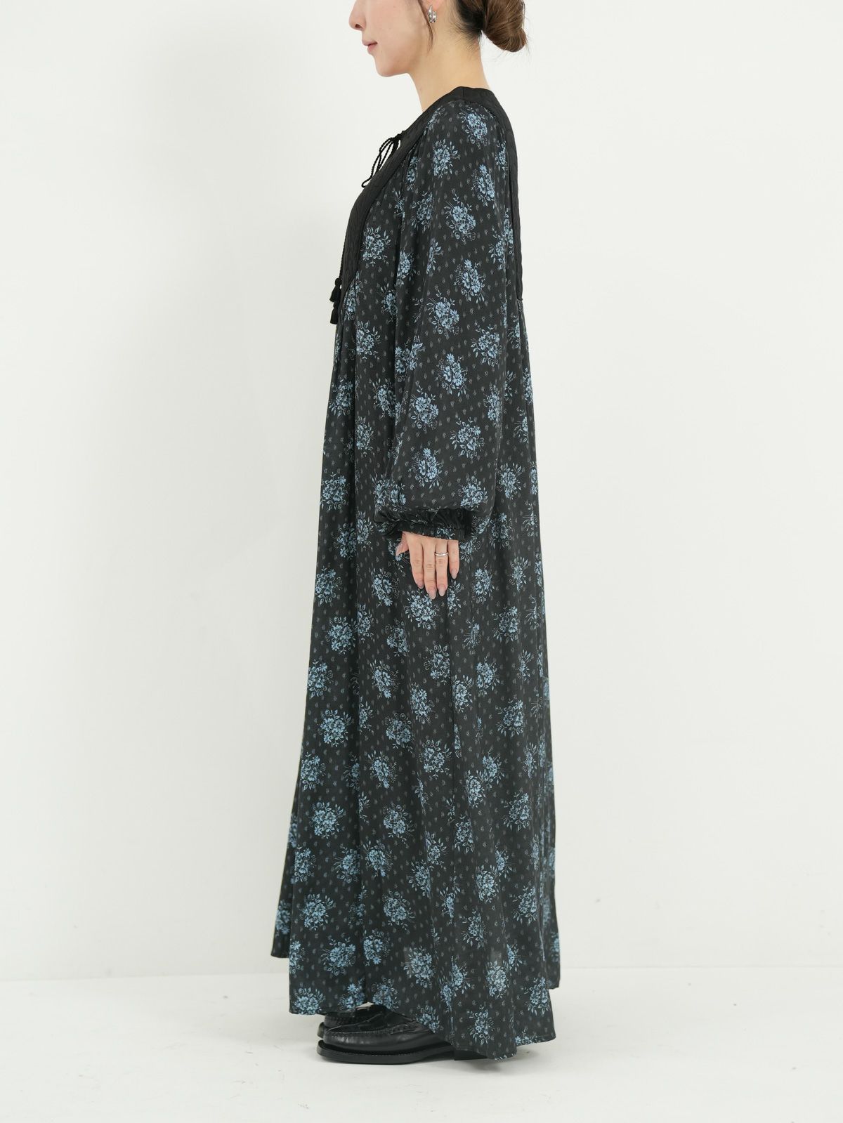 ne Quittez pas / ヌキテパ ] Shantoon Jacguard Poppy Print Yoke